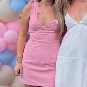 Elegant Pink Mini Dress with Bow Detail